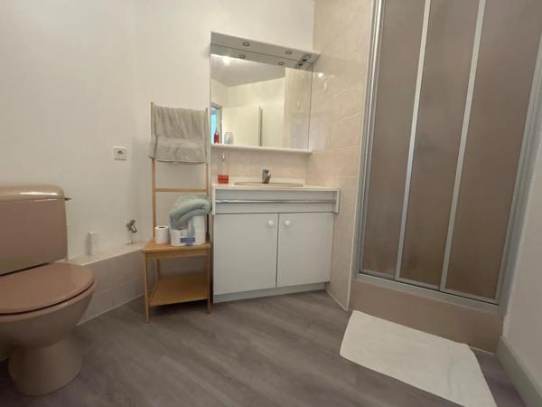 Appartement à louer 2 pièces 59.95m² Montbéliard (25200)