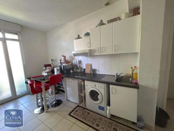 Appartement à louer 2 pièces 36.92m² Pau (64000)