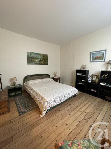 Maison à vendre  8 pièces - 178,21 m2 COUTRAS - 33