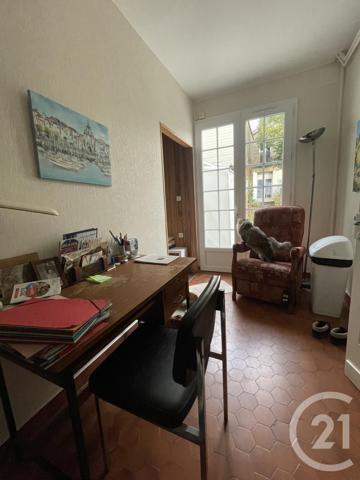 Maison à vendre  8 pièces - 178,21 m2 COUTRAS - 33