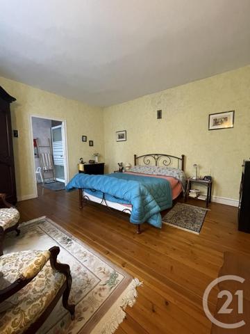 Maison à vendre  8 pièces - 178,21 m2 COUTRAS - 33