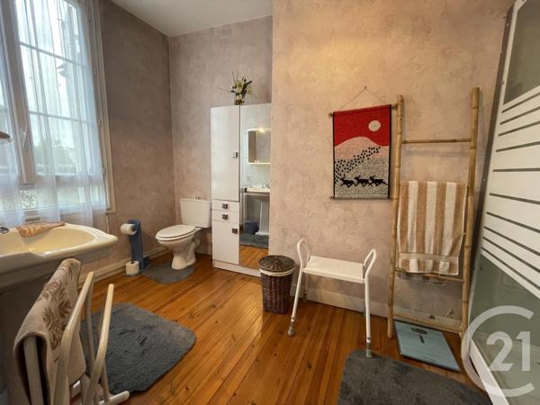 Maison à vendre  8 pièces - 178,21 m2 COUTRAS - 33