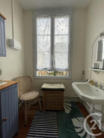 Maison à vendre  8 pièces - 178,21 m2 COUTRAS - 33