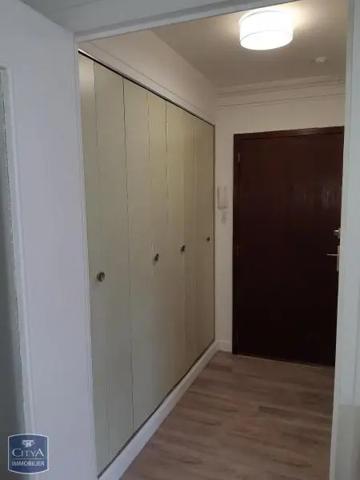 Appartement à louer 1 pièce 32.02m²