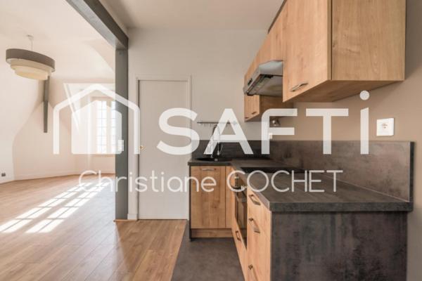 Appartement de T 3 rénové à 800m de la gare, secteur Sud Seine de Melun