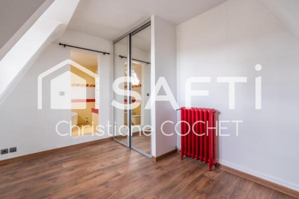 Appartement de T 3 rénové à 800m de la gare, secteur Sud Seine de Melun