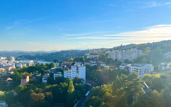 Appartement à vendre    4 pièces • 97 m2 Lyon 5