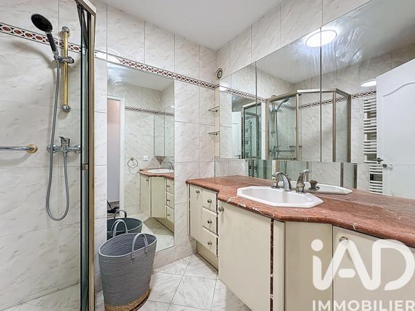 Location appartement 3 pièces 66 m² Oullins