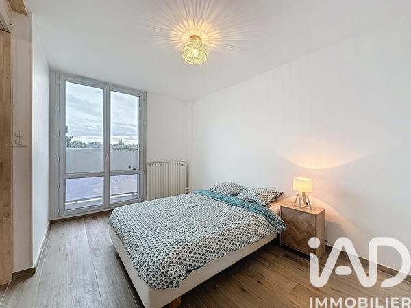 Location appartement 3 pièces 66 m² Oullins