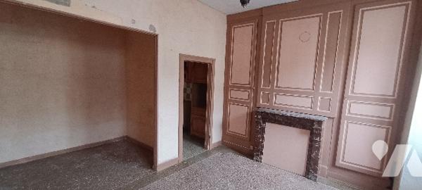 Idéal investisseur, Voulx, maison rurale à rénover de 75 m², petit jardinet, petite grange de
30 m².