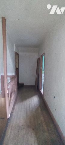 Idéal investisseur, Voulx, maison rurale à rénover de 75 m², petit jardinet, petite grange de
30 m².