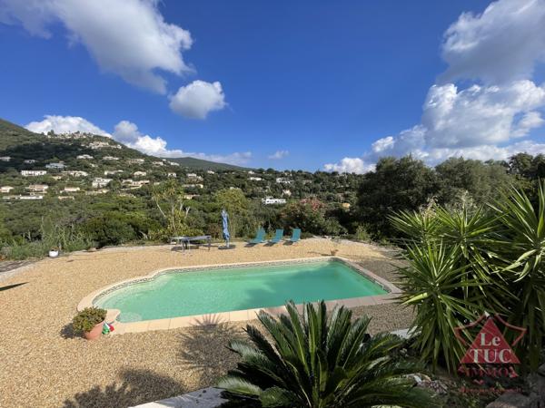 Villa 2 appartements. Piscine. Cavalaire-sur-Mer (83240)