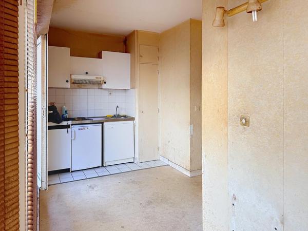 Studio 23 m² – Triangle d'Or – Proche Cours Dajot – Fort potentiel