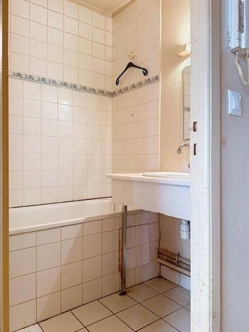 Studio 23 m² – Triangle d'Or – Proche Cours Dajot – Fort potentiel