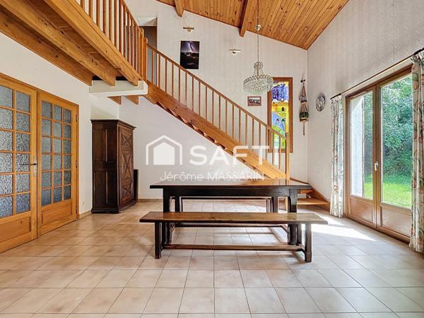 MAISON TRADITIONNELLE de  154 m² - 6 chambres