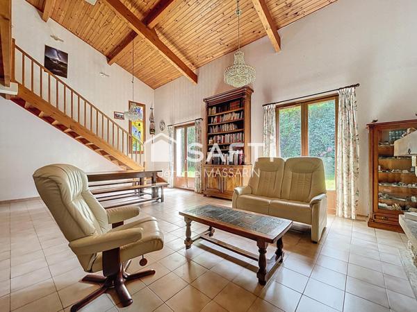 MAISON TRADITIONNELLE de  154 m² - 6 chambres