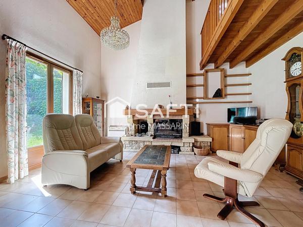 MAISON TRADITIONNELLE de  154 m² - 6 chambres