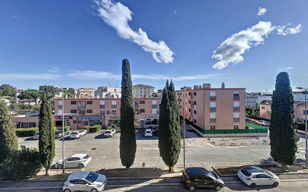 Appartement à vendre    3 pièces • 51,69 m2 Saint-Raphaël