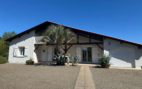 Maison à vendre    5 pièces •  Aire-sur-l'Adour