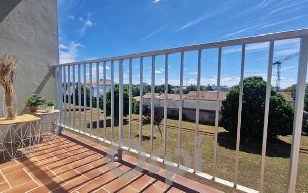 Appartement à vendre    4 pièces • 64,68 m2 La Rochelle