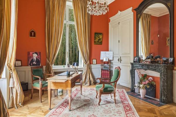 Évreux Centre – Élégant hôtel particulier du XIXᵉ siècle au cœur d’un parc arboré de 2 200 m²