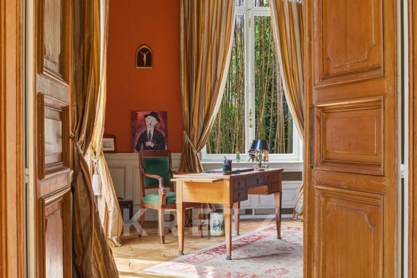 Évreux Centre – Élégant hôtel particulier du XIXᵉ siècle au cœur d’un parc arboré de 2 200 m²