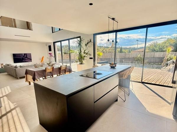 Maison 930 000 € Prades-le-Lez 5 p 180 m² DPE A