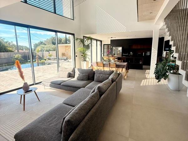 Maison 930 000 € Prades-le-Lez 5 p 180 m² DPE A