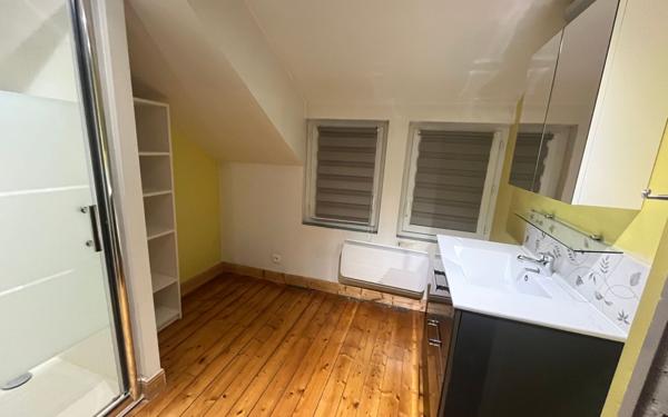 Maison à louer    4 pièces • 105 m2 Bourges