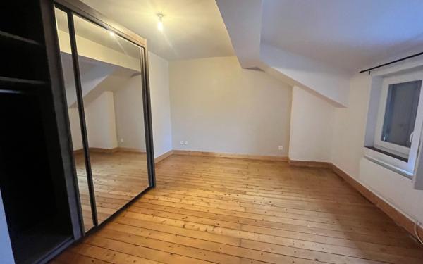 Maison à louer    4 pièces • 105 m2 Bourges