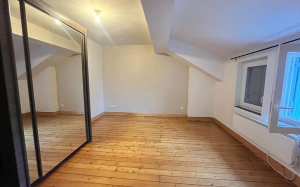 Maison à louer    4 pièces • 105 m2 Bourges