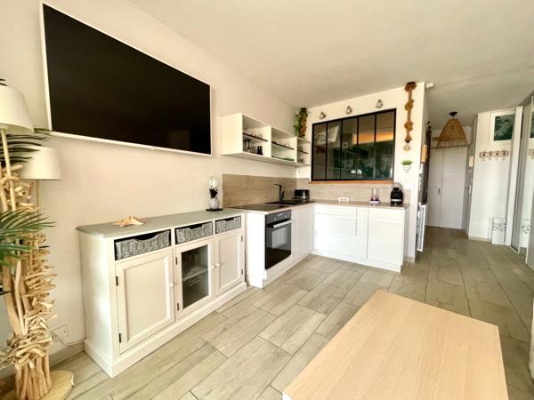 APPARTEMENT 2 PIÈCES 33M2 1ÉRE LIGNE VUE MER