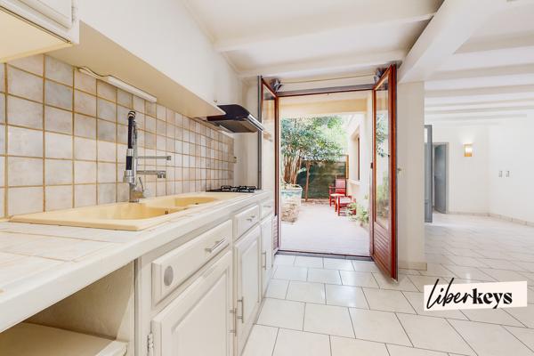 Un jardin secret en cœur de ville – Manosque