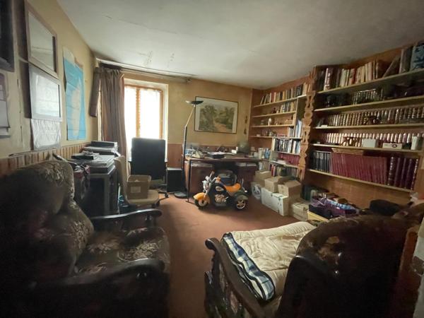 MAISON A RENOVER A FORT POTENTIEL