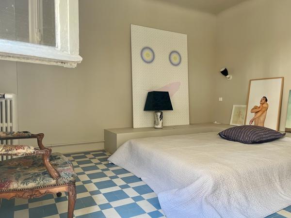 Montreuil (93100) Immeuble Bourgeois - 2 appartements (229 et 65 m2) un local commercial (71 m2)