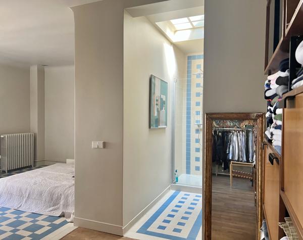 Montreuil (93100) Immeuble Bourgeois - 2 appartements (229 et 65 m2) un local commercial (71 m2)