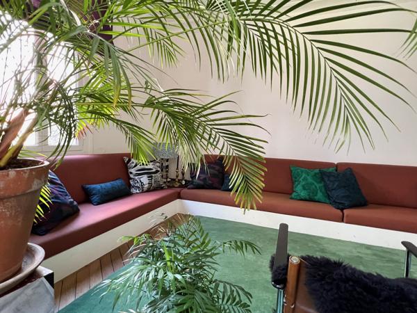 Montreuil (93100) Immeuble Bourgeois - 2 appartements (229 et 65 m2) un local commercial (71 m2)