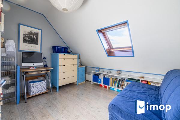 Maison avec extérieur