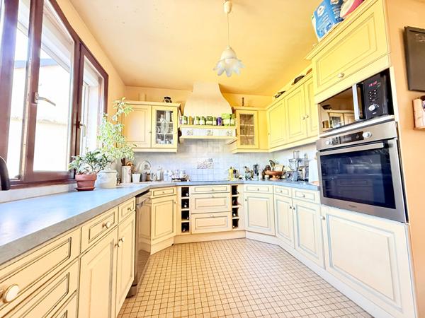 Maison Conflans Sainte Honorine 5 pièce(s) 82 m2 €289 900 ** - Référence 7602