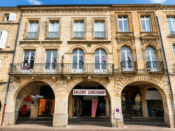 Local commercial à VENDRE