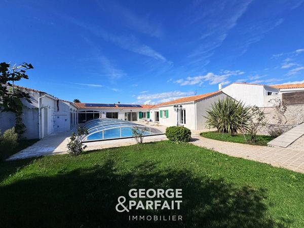 Ensemble immobilier Centre Bourg Rivedoux-Plage 10 pièces 248 m²