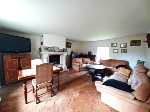 Maison à Sées, 61500 - 6 pièces 150m²