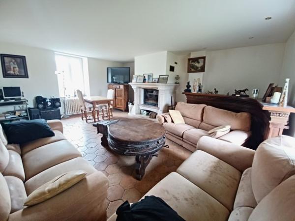 Maison à Sées, 61500 - 6 pièces 150m²