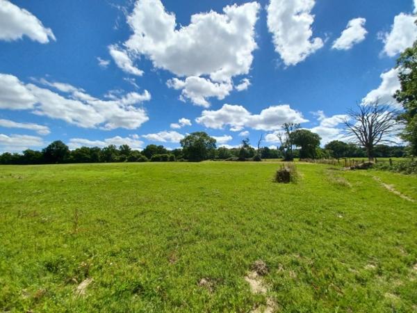 Maison à Sées, 61500 - 6 pièces 150m²