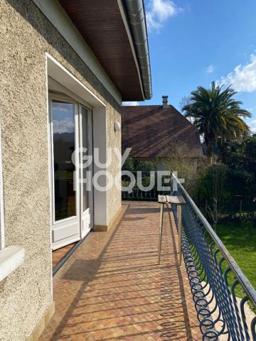 Très jolie maison avec appartement indépendant : Lons (64140)