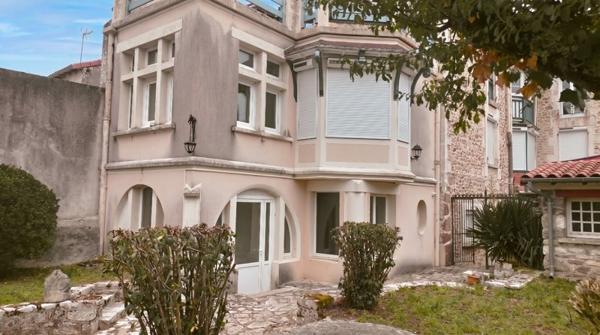Appartement à louer 670 € CC NONTRON 3 p 94 m² DPE D