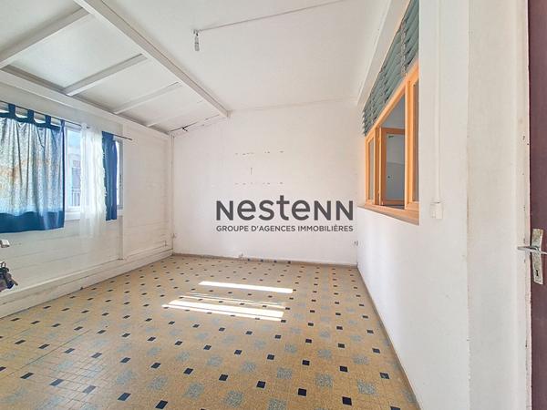 A VENDRE UNE MAISON DE 200 m2 de TYPE F4 AUX ABYMES AVEC GARAGE