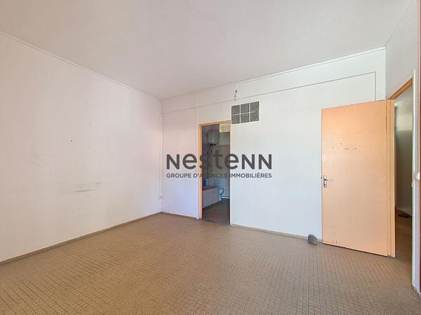 A VENDRE UNE MAISON DE 200 m2 de TYPE F4 AUX ABYMES AVEC GARAGE