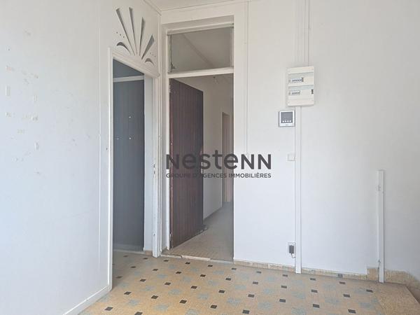 A VENDRE UNE MAISON DE 200 m2 de TYPE F4 AUX ABYMES AVEC GARAGE