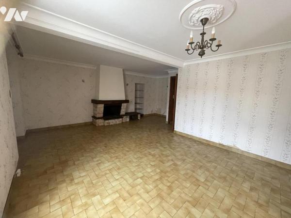 A PONT-SAINT-MARTIN, VIAIS, une maison-appartement T4 